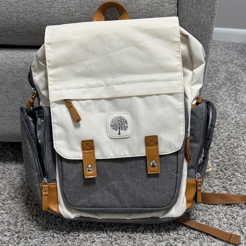 Parker Baby Co Diaper Bag w/ Changing Mat